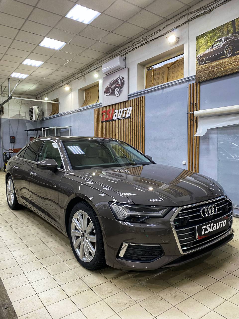 Полировка кузова и защита керамикой Audi A6 C8 смотреть цены и фото