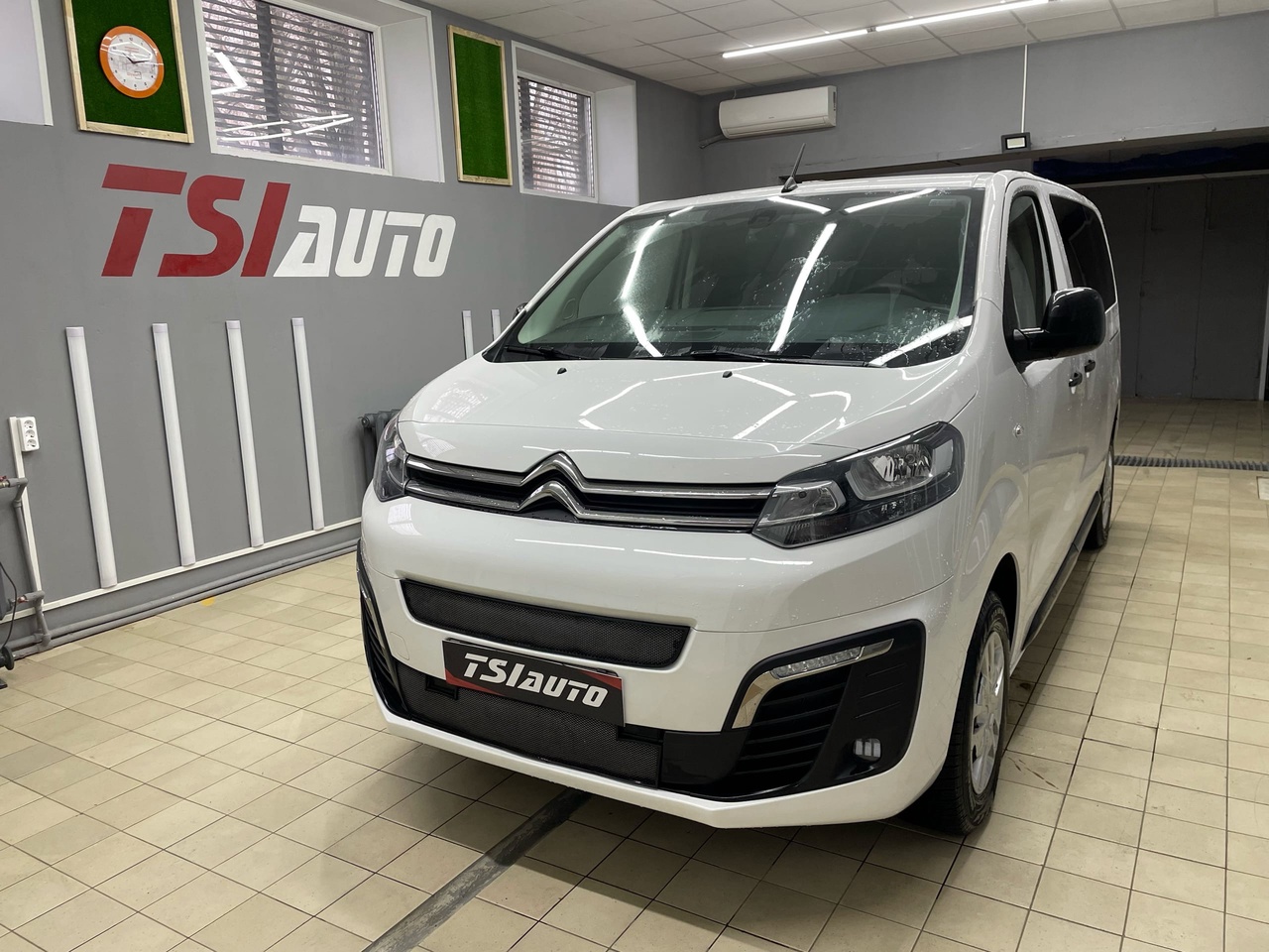 Шумоизоляция Citroen Spacetourer в Калуге - пакет Премиум