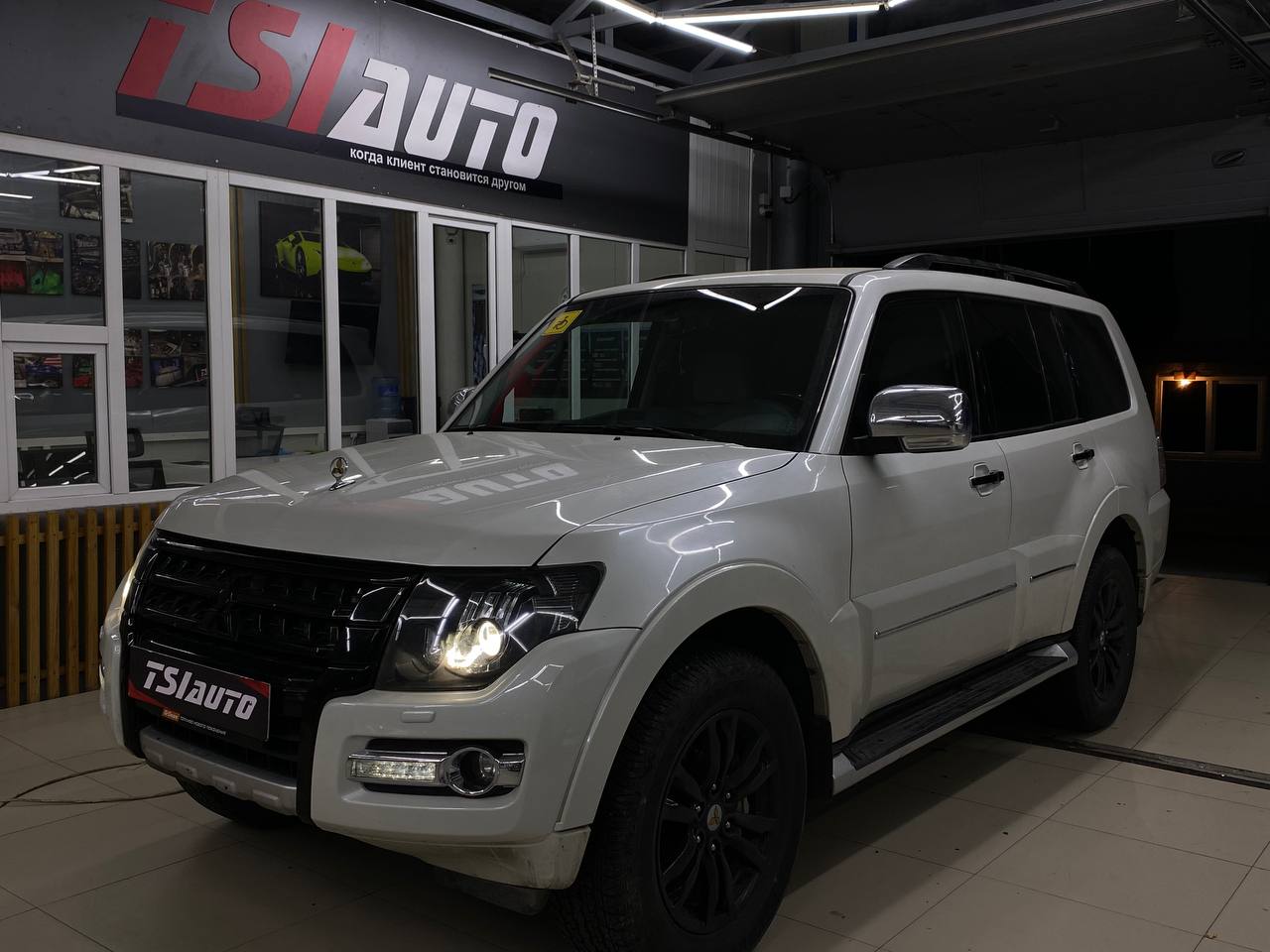 Шумоизоляция арок Mitsubishi Pajero в Калуге