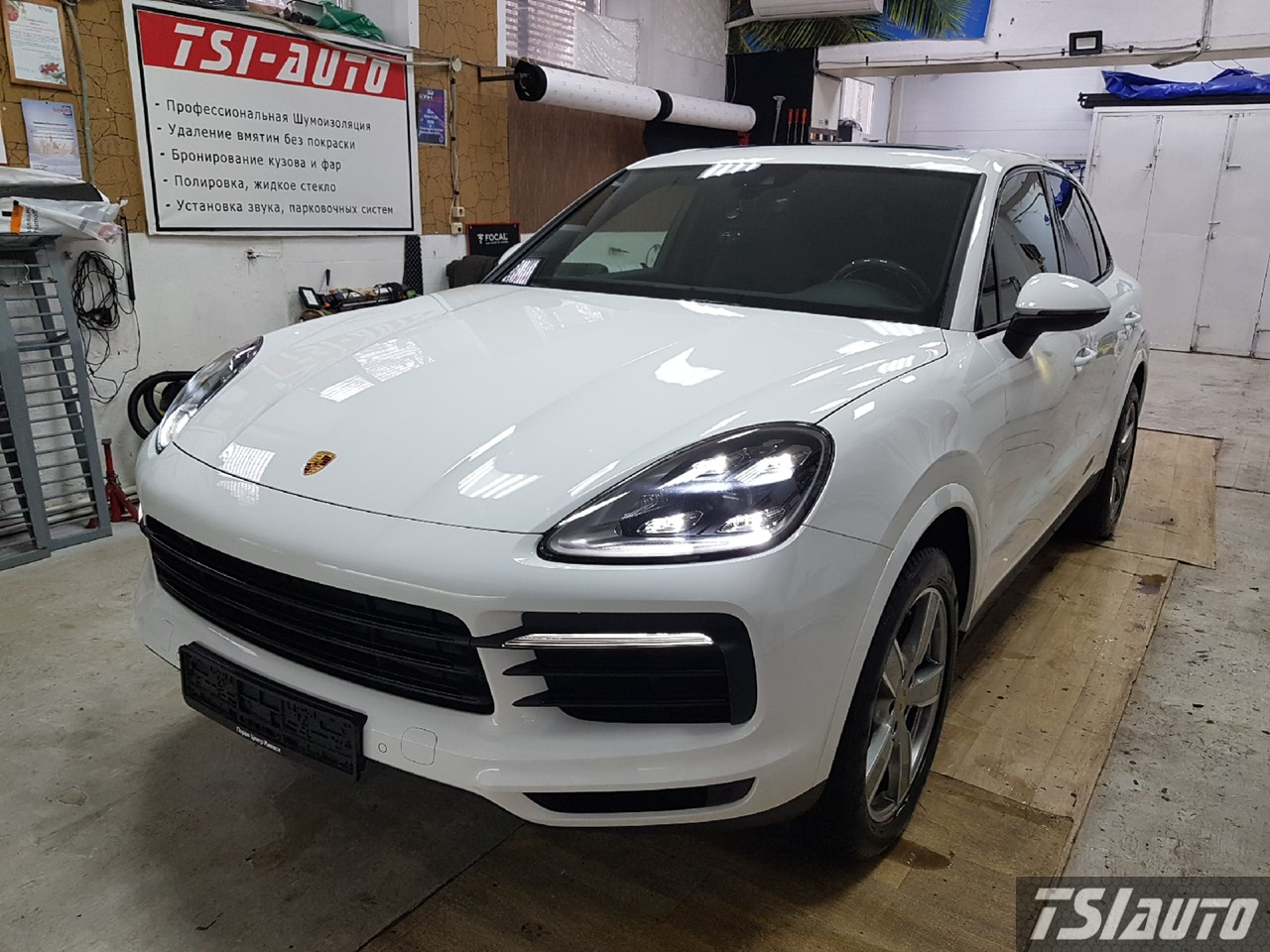 Правильная шумоизоляция Porsche Cayenne Coupé в Калуге