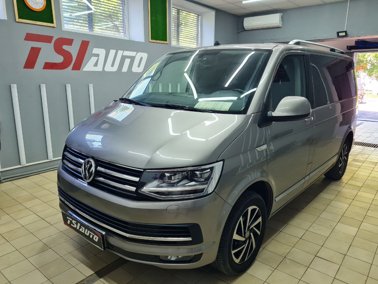 Шумоизоляция Volkswagen Caravelle в Калуге