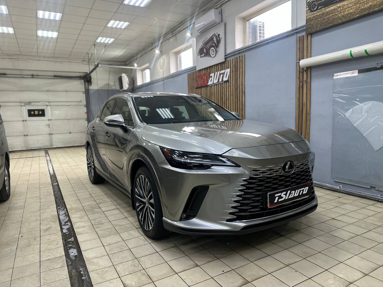 Lexus RX оклейка бронепленкой в Калуге