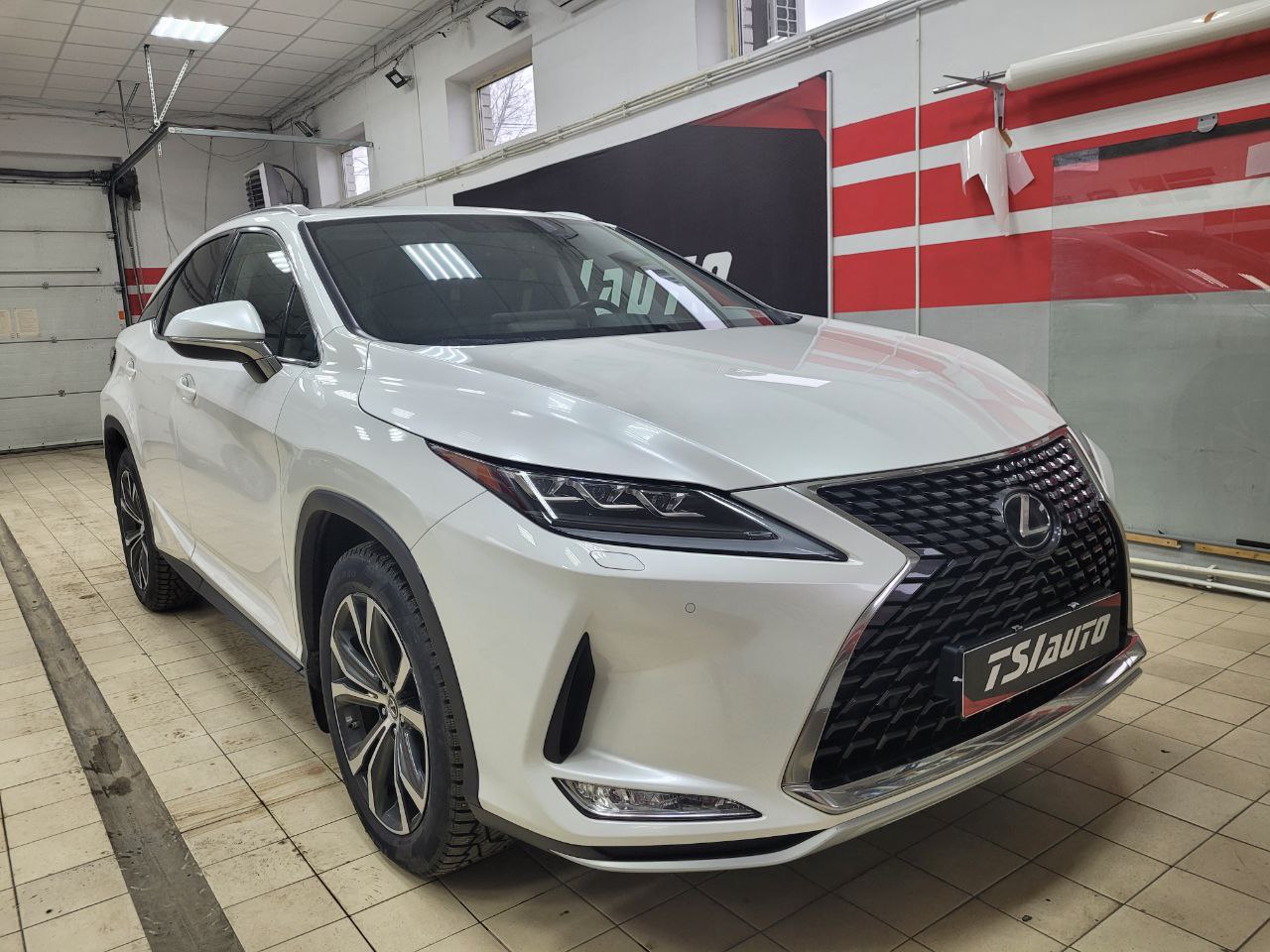 Шумоизоляция Lexus RX в Калуге максимальный пакет