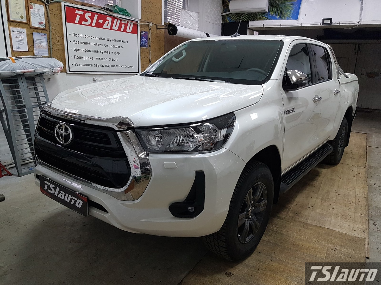 Правильная шумоизоляция Toyota Hilux в Калуге