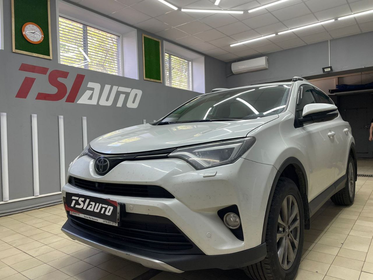 Шумоизоляция Toyota RAV4 в Калуге