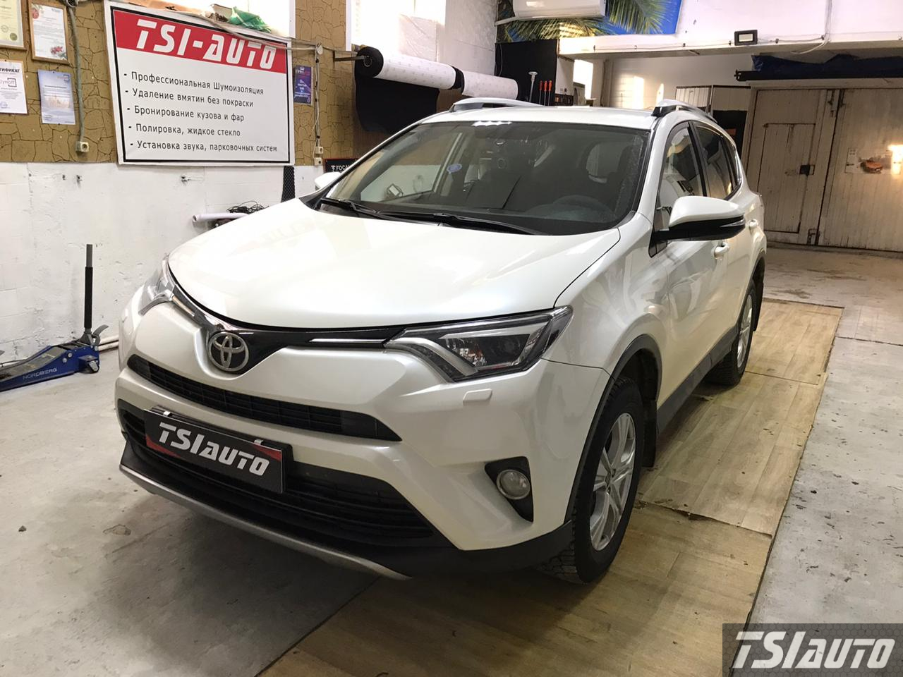 Правильная шумоизоляция Toyota RAV 4 (IV) в Калуге